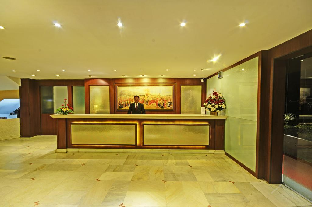 Hotel Roopa Майсуру Екстер'єр фото